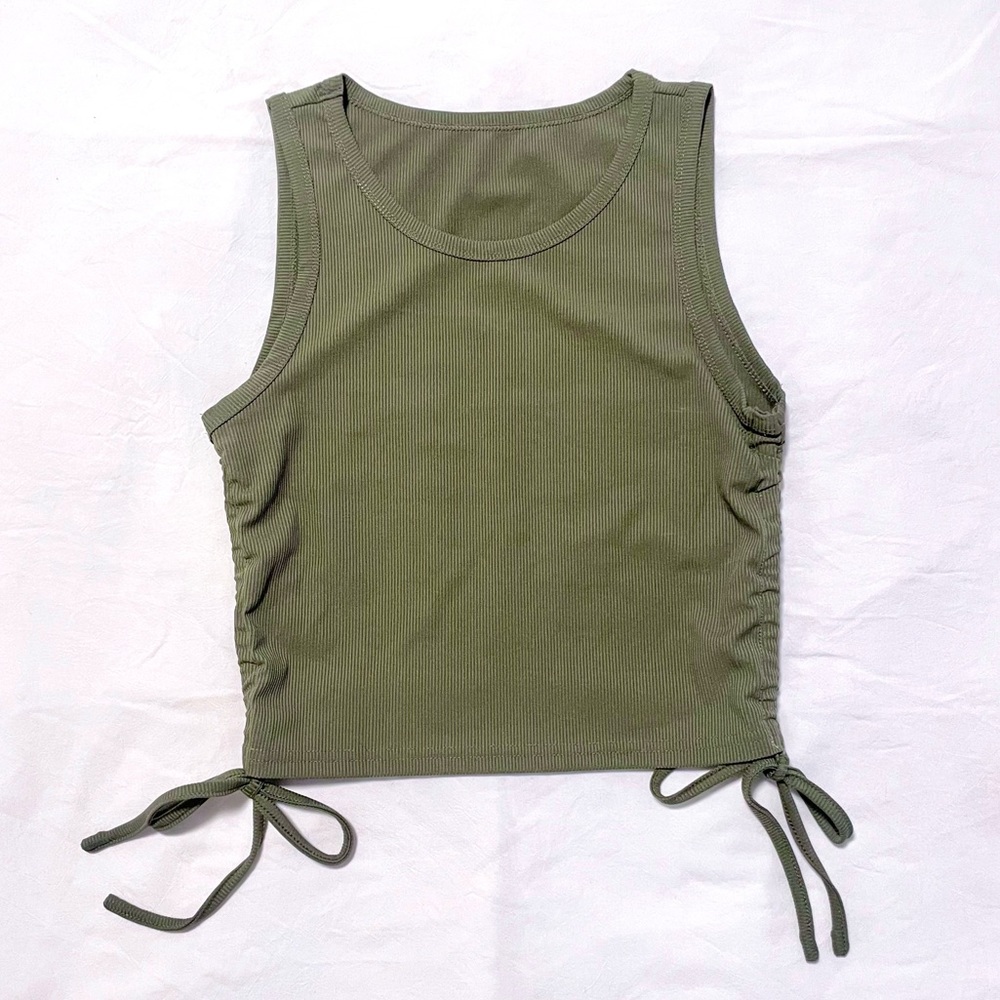 NWOT {Shein} Ribbed Crop Top with Adjustable Ruching